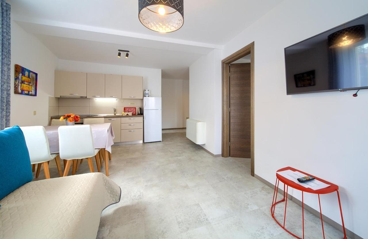 Apartmani Dal Malinska Eksteriør bilde